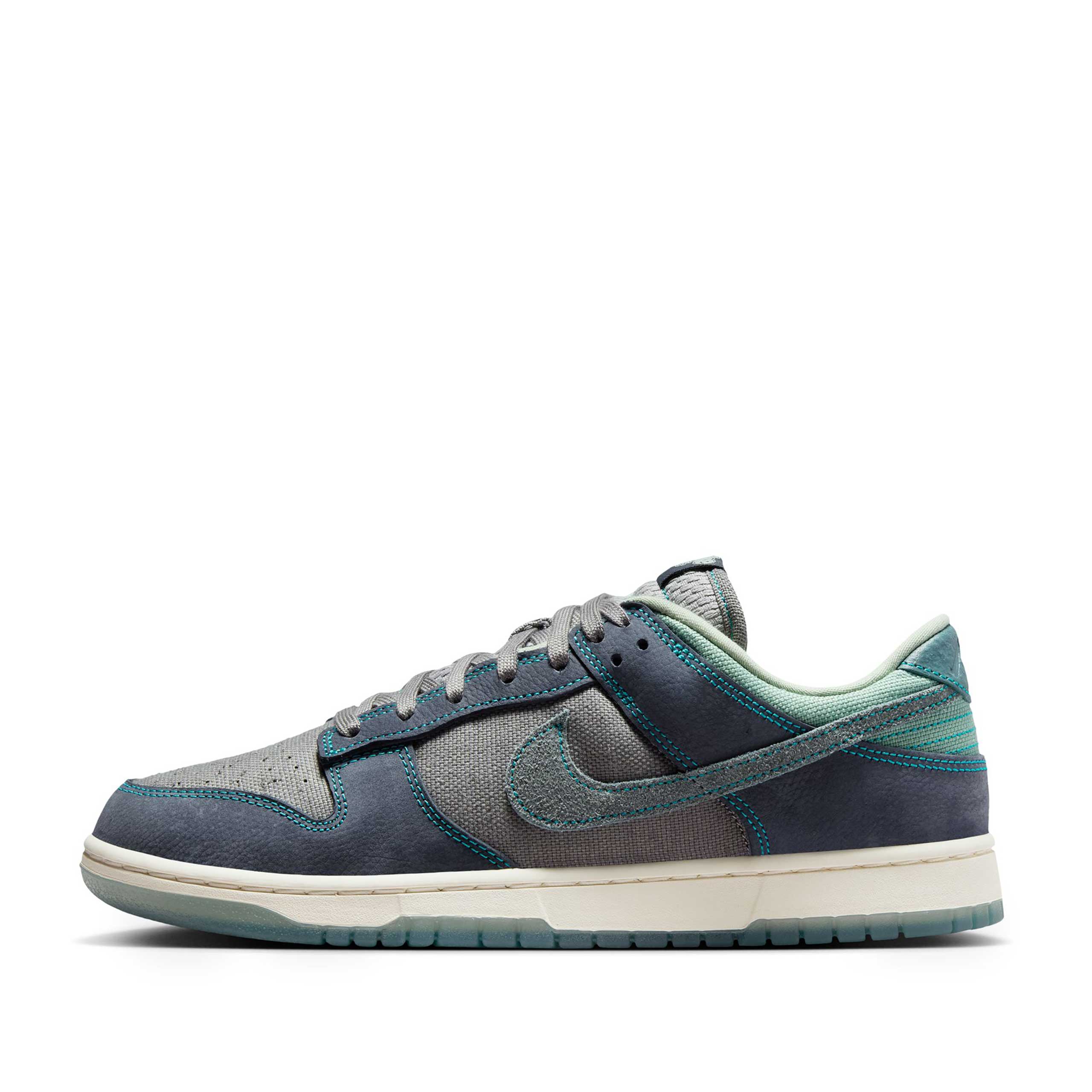 Dunk Low Retro Se