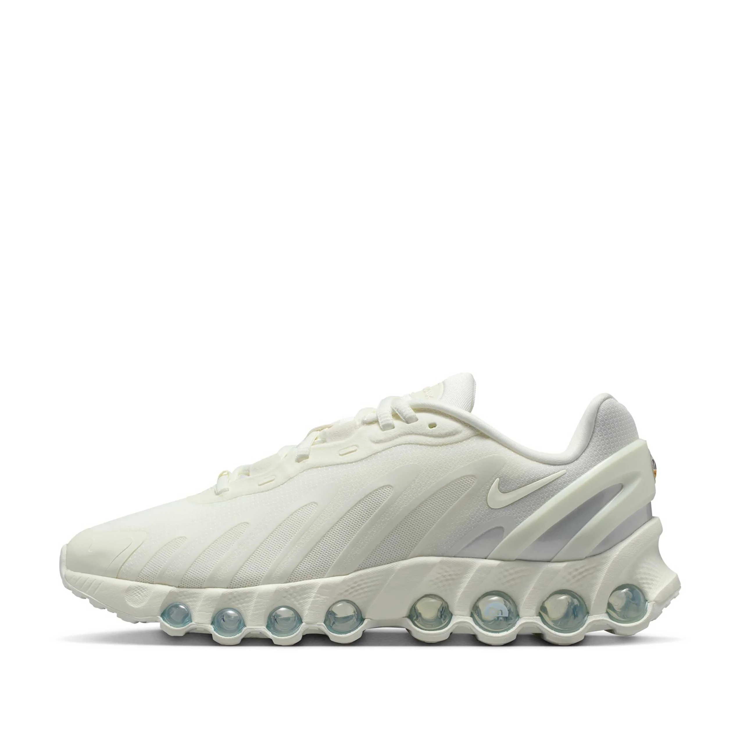 W Air Max Dn8